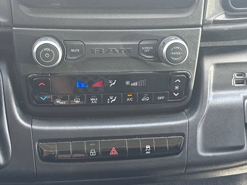 Used 2025 RAM ProMaster 2500 w/ U-Haul Equipment Group FWD image 18