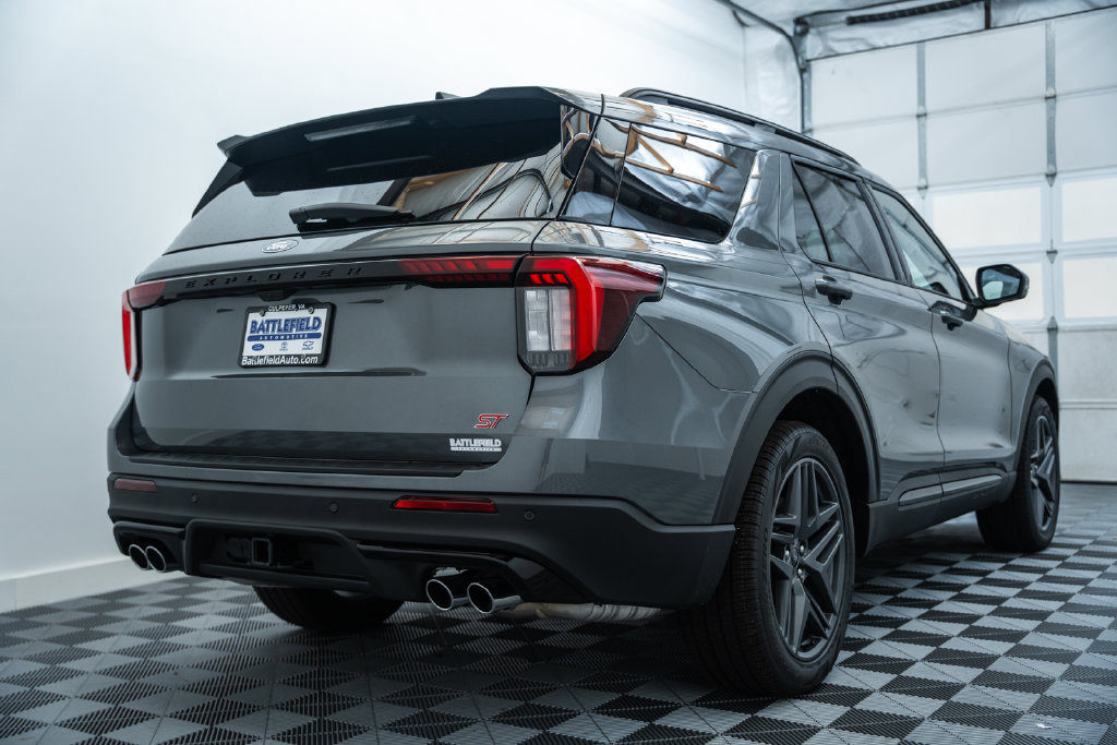 New 2027 Ford Explorer ST AWD/4WD image 5