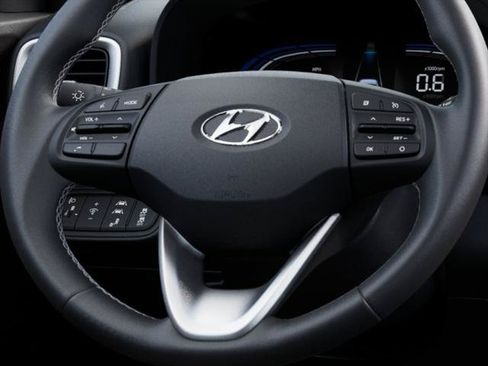 New 2026 Hyundai Venue SEL FWD image 15