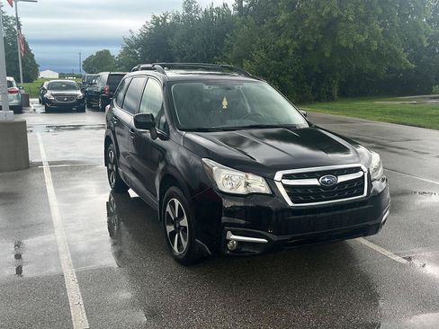 Used 2018 Subaru Forester 2.5i Premium AWD/4WD image 2