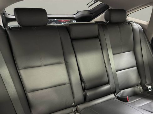 Used 2012 Honda Crosstour EX-L image 18