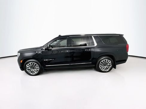 Certified 2024 GMC Yukon XL Denali Ultimate AWD/4WD image 4