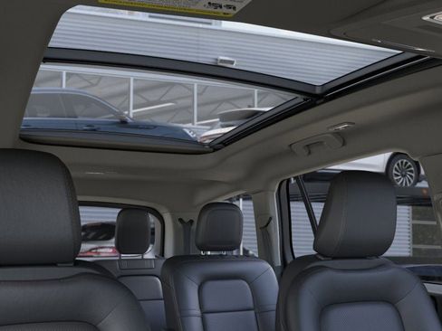 New 2026 Lincoln Aviator AWD image 22