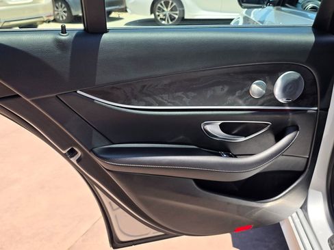 Used 2019 Mercedes-Benz E 300 image 26