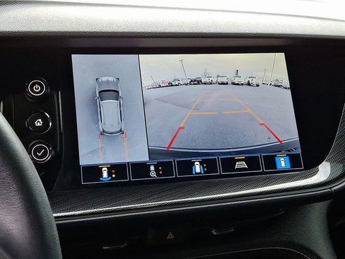 Used 2021 Buick Envision Essence w/ Technology Package I image 19