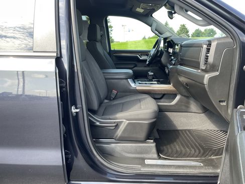Used 2023 Chevrolet Silverado 1500 RST AWD/4WD image 25