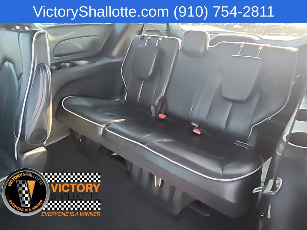 Used 2025 Chrysler Pacifica Limited FWD image 28