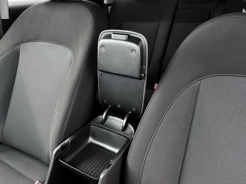 New 2024 Hyundai Kona SEL w/ Convenience Package image 18