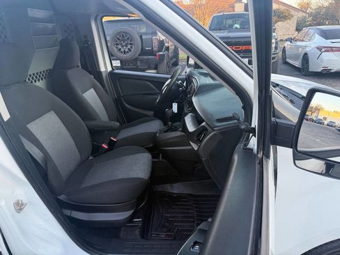 Used 2018 RAM ProMaster City Tradesman image 13