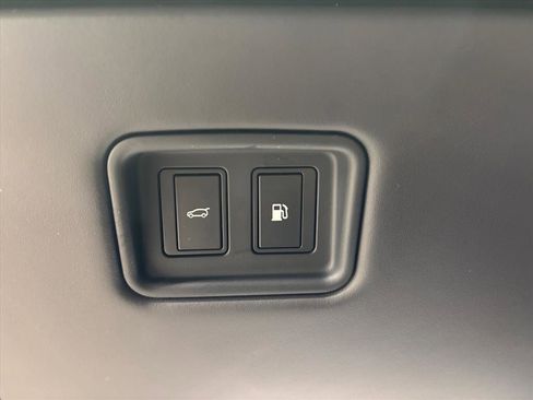 Used 2024 Land Rover Range Rover Sport Autobiography image 20