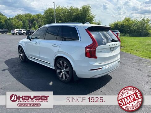 Used 2022 Volvo XC90 T6 Inscription w/ Lounge Package AWD/4WD image 3