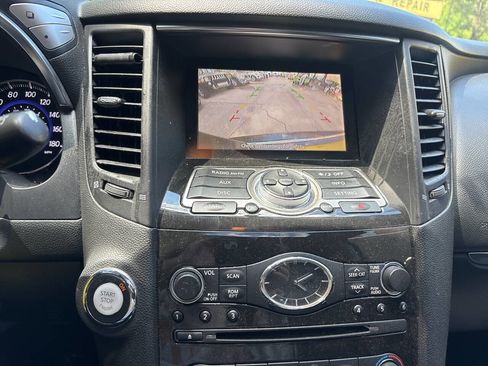 Used 2016 INFINITI QX70 AWD image 12
