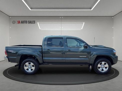 Used 2011 Toyota Tacoma 4x4 Double Cab image 6