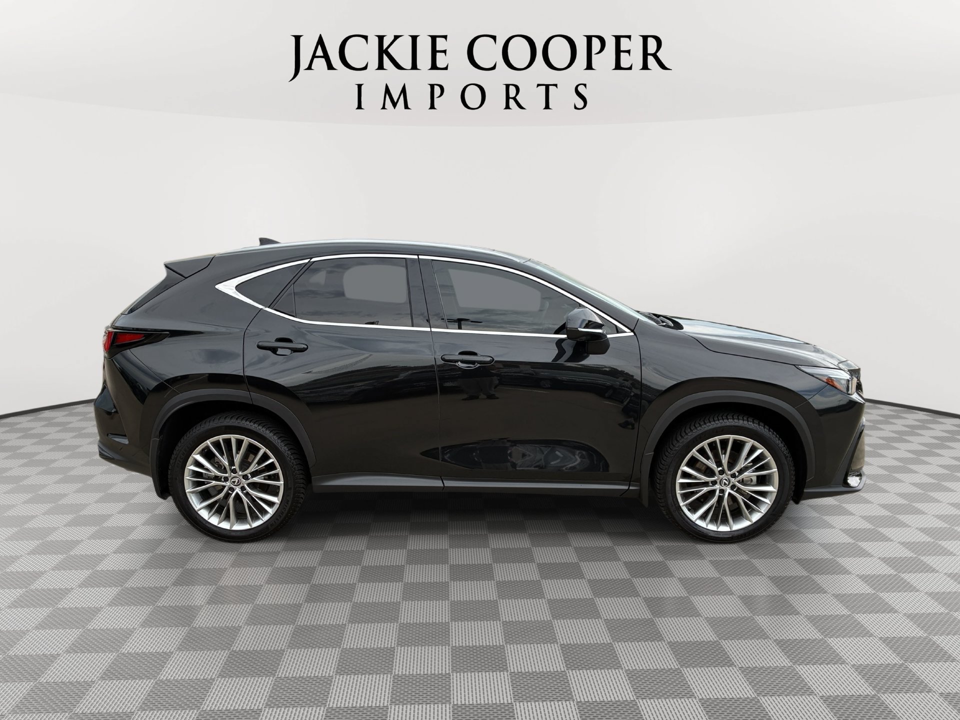 Used 2025 Lexus NX 350 AWD w/ Cold Area Package image 4