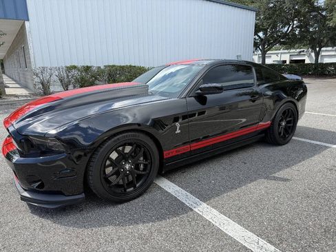 Used 2013 Ford Mustang Shelby GT500 RWD image 3