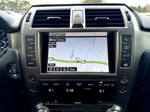 Used 2014 Lexus GX 460 image 4