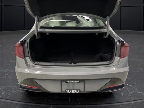 Used 2023 Hyundai Sonata SEL w/ Convenience Package image 16