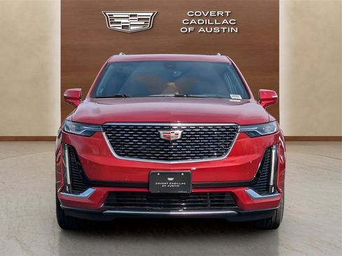Certified 2025 Cadillac XT6 Premium Luxury w/ Technology Package image 4