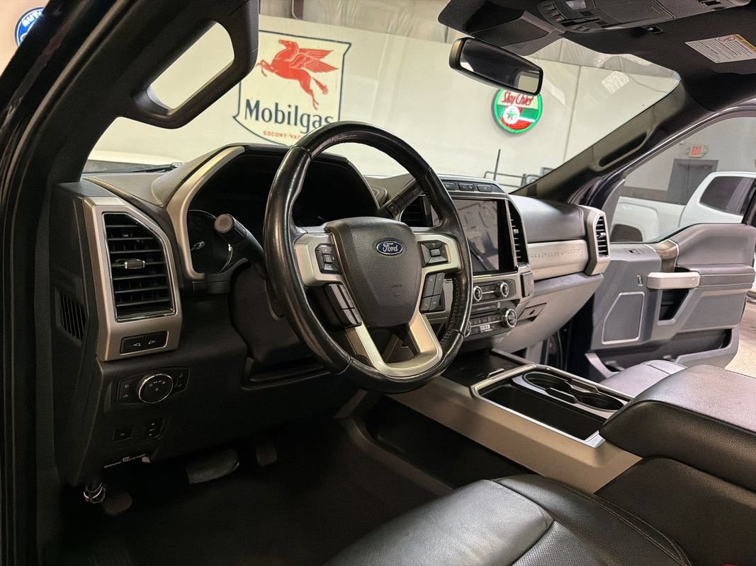 Used 2022 Ford F250 Lariat w/ Lariat Ultimate Package AWD/4WD image 29