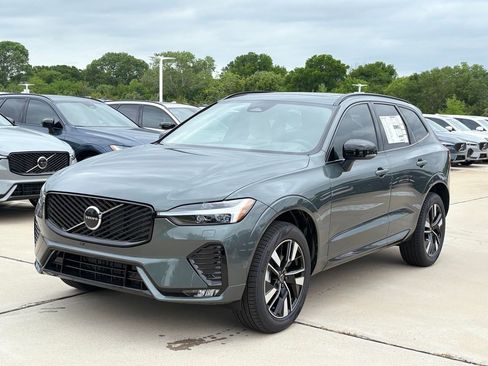 New 2026 Volvo XC60 B5 Core w/ Protection Package Premier AWD/4WD image 3