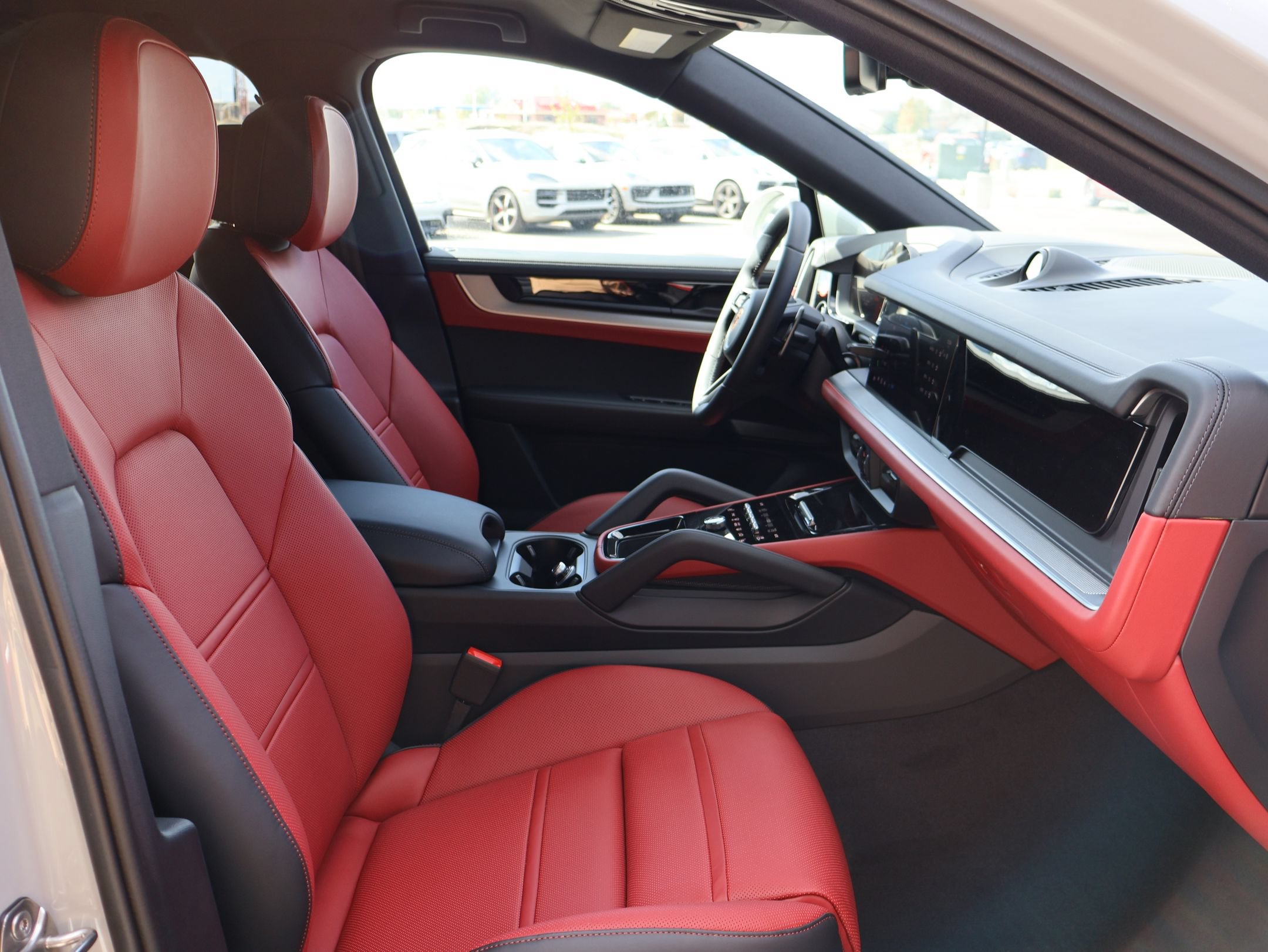 New 2026 Porsche Cayenne Coupe AWD/4WD image 27