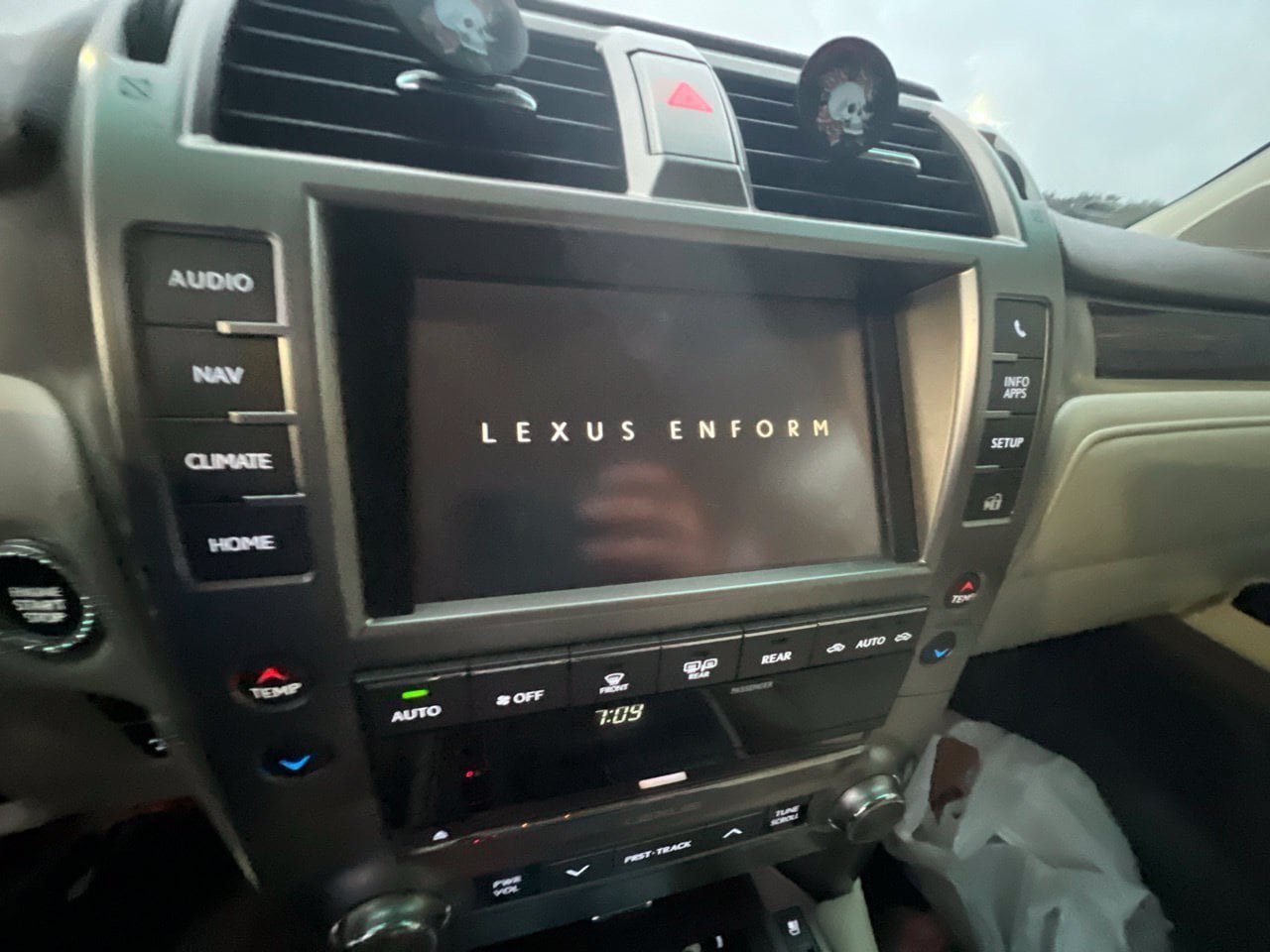 Used 2018 Lexus GX 460 Premium AWD/4WD image 13
