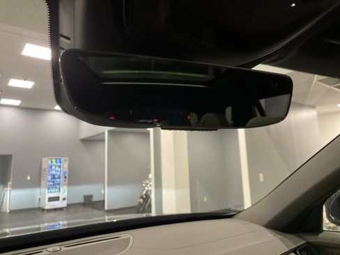 Used 2025 Volvo XC90 B5 Plus image 31