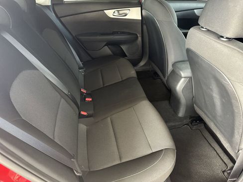 Used 2023 Kia Forte LXS w/ LXS Technology Package image 32