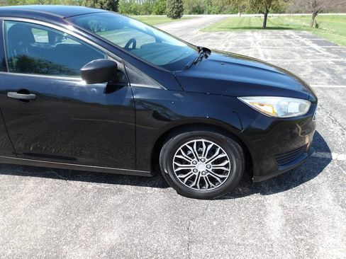 Used 2016 Ford Focus S FWD image 29