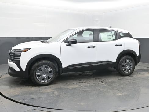 New 2026 Nissan Kicks S image 4