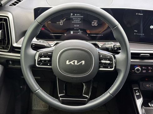 Certified 2025 Kia Sorento S w/ Panoramic Sunroof Package FWD image 33