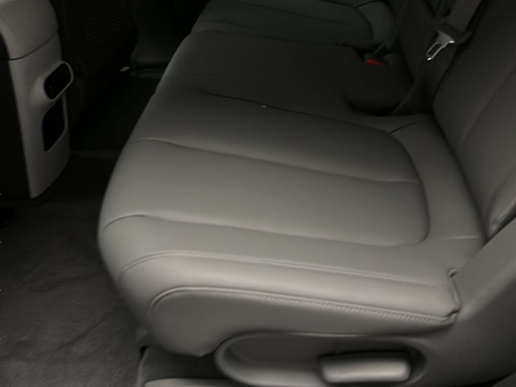 New 2026 Hyundai Ioniq 5 SEL AWD/4WD image 13