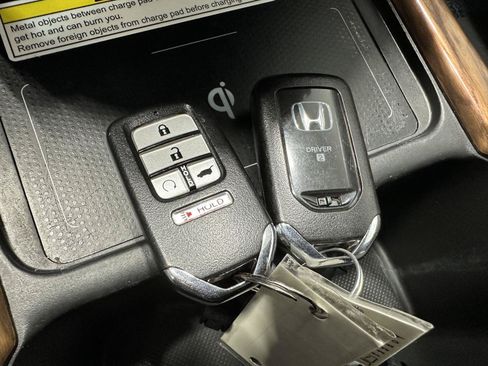 Certified 2022 Honda CR-V Touring image 33