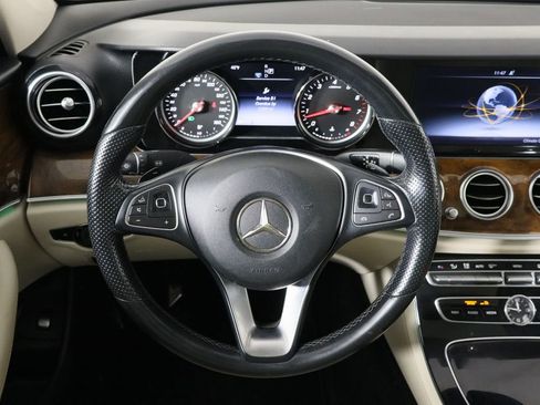 Used 2017 Mercedes-Benz E 300 4MATIC image 27