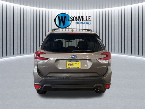 Used 2021 Subaru Forester Limited w/ Popular Package #3 image 5