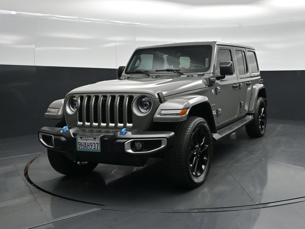 Used 2023 Jeep Wrangler Unlimited Sahara w/ Cold Weather Group AWD/4WD image 53