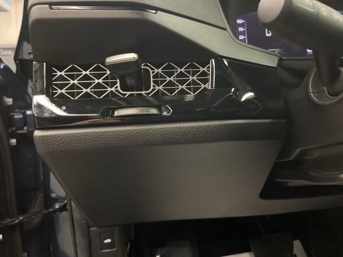 Used 2024 Honda Accord EX-L image 12