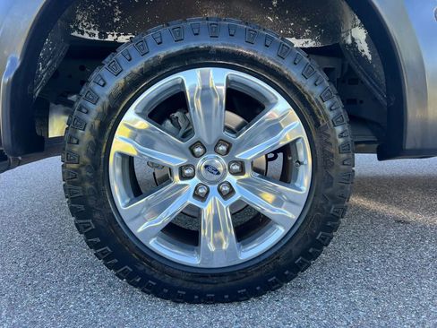 Used 2015 Ford F150 Platinum w/ Equipment Group 701A Luxury RWD image 18