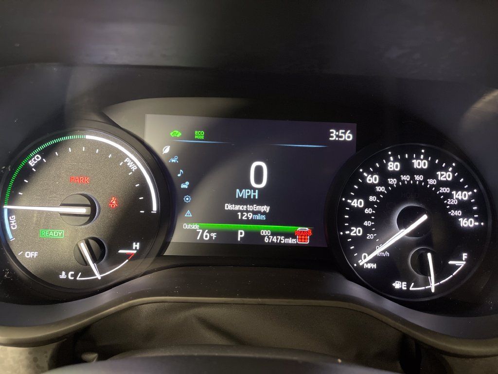 Certified 2025 Toyota Sienna XLE FWD image 18