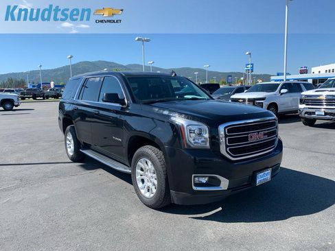 Used 2017 GMC Yukon SLE w/ HD Trailering Package AWD/4WD image 1