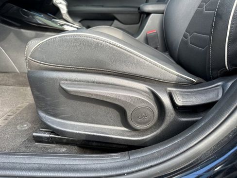 Used 2023 Kia Forte GT-Line w/ GT-Line Premium Package image 12