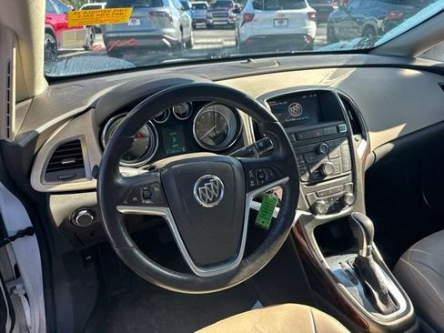 Used 2016 Buick Verano FWD image 10