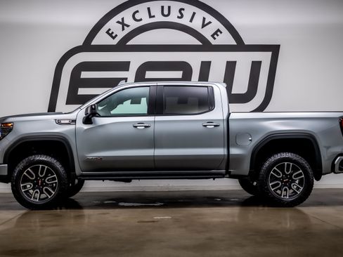 Used 2026 GMC Sierra 1500 AT4 w/ AT4 Premium Package AWD/4WD image 6