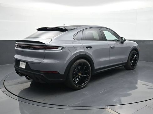 Certified 2024 Porsche Cayenne Turbo GT AWD/4WD image 23