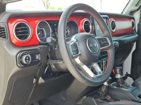 Used 2023 Jeep Gladiator Rubicon w/ LED Lighting Group AWD/4WD image 10
