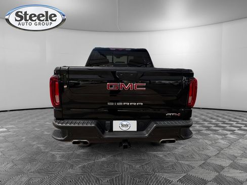 Used 2024 GMC Sierra 1500 AT4 w/ Technology Package AWD/4WD image 4