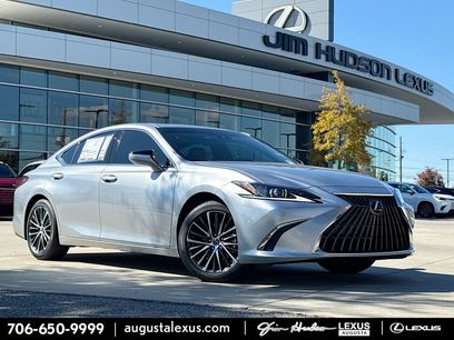 New 2025 Lexus ES 350 w/ Premium Package