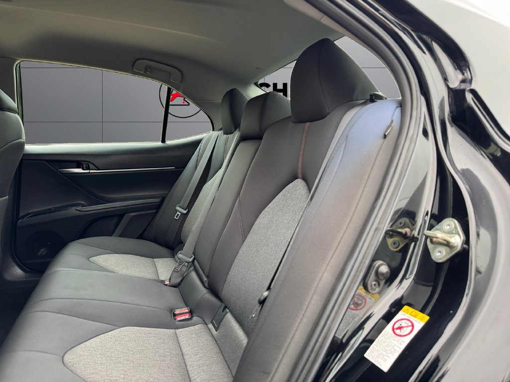 Certified 2019 Toyota Camry LE FWD image 18