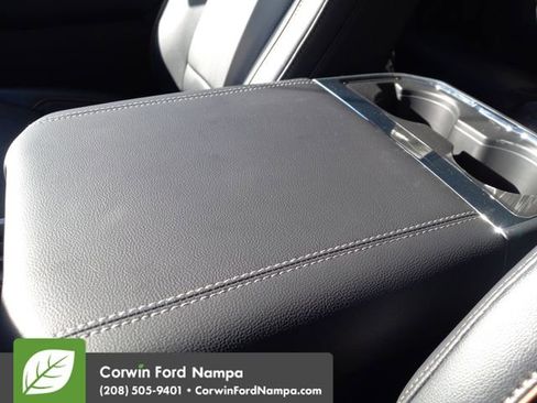 New 2026 Ford F250 Lariat w/ Black Appearance Package image 19