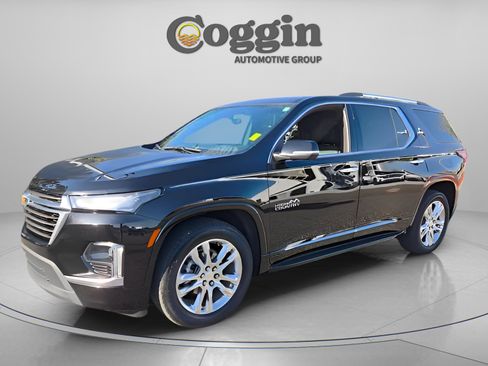 Used 2023 Chevrolet Traverse High Country w/ LPO, 'HIT The Road' Package image 4